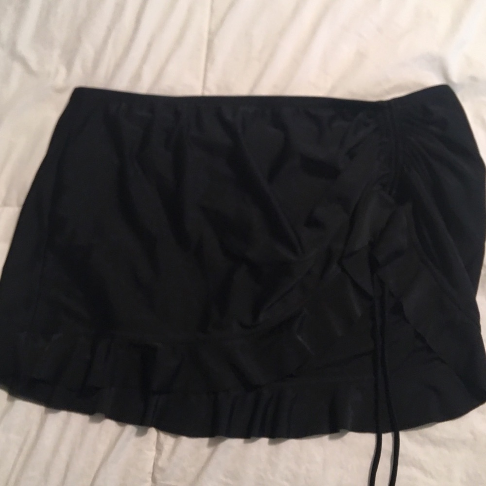 Croft & Barrow swim skirt w/built in panty size 16